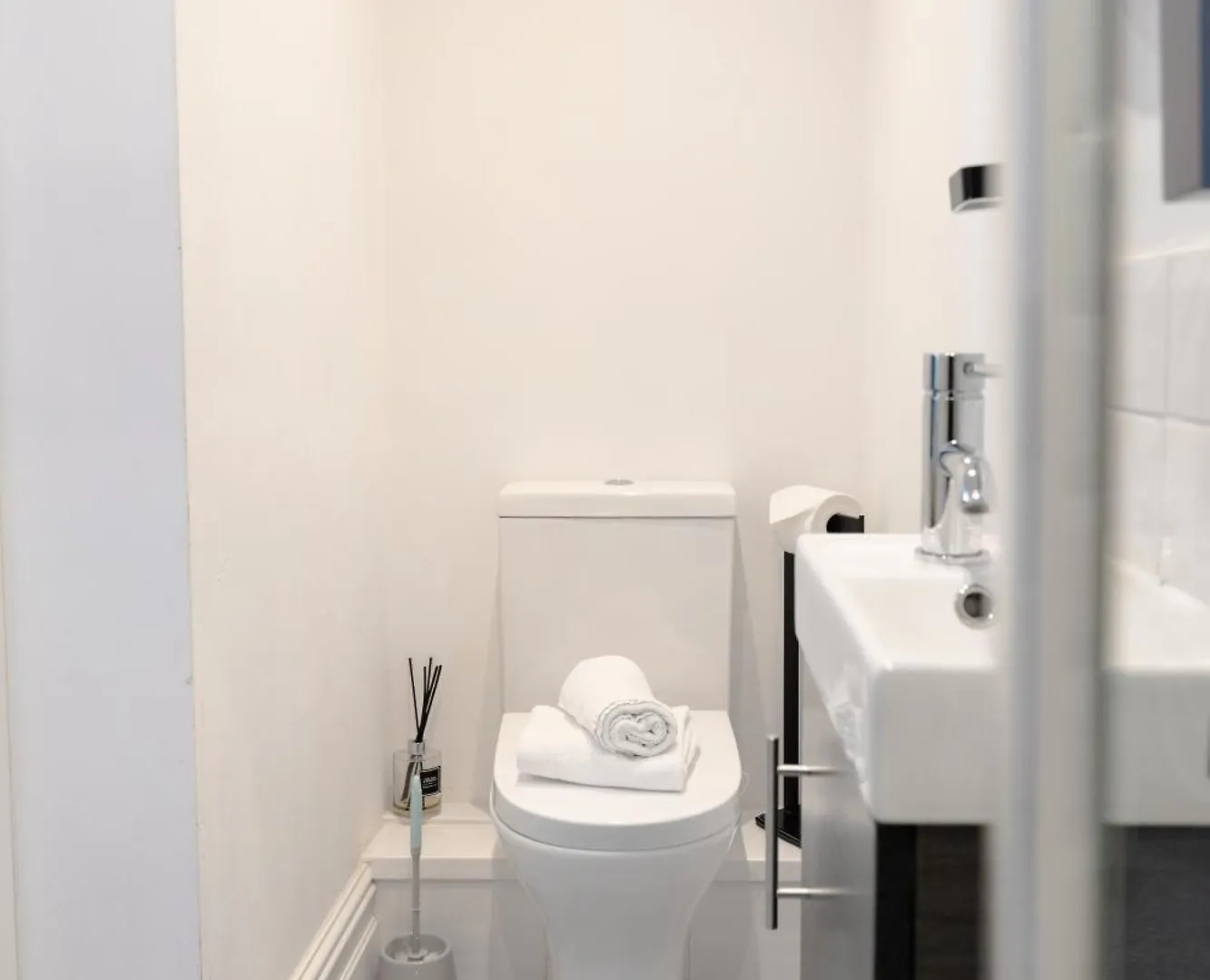 Bay City Studio Apartments Cardiff